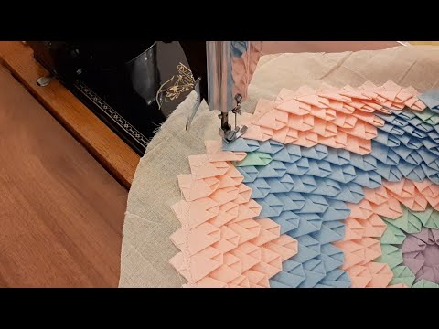 Видео: Шьём салфетку (коврик), начиная от центра.We sew a napkin (rug), starting from the center.