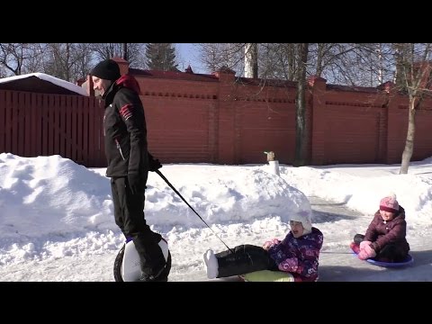 Видео: Моноколесо зимой. 18" 2000W 27 km/h Solowheel Xtreme лучшее моноколесо для зимы.