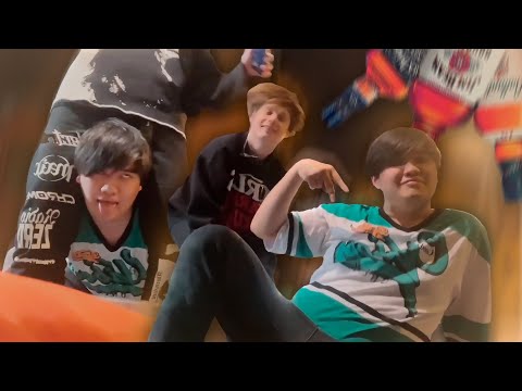Видео: ПИТЕРСКИЕ ПРОГУЛКИ ПОСЛЕ КАРАОКЕ / БУХОЙ КАЗАХ (ft. drakeoffc & anek_02 & mazellovvv & stintik)