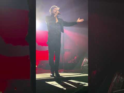 Видео: Би-2 Сердце с обнимашками в Штутгарте (28.2.2025) #би2 #bi2