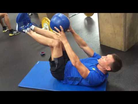 Видео: Статодинамические упражнения в исполнении Александра Легкова.