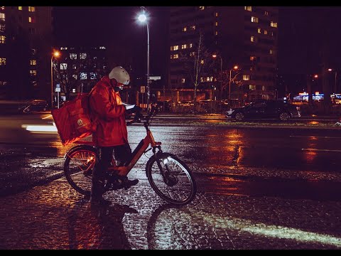 Видео: Город глазами курьера