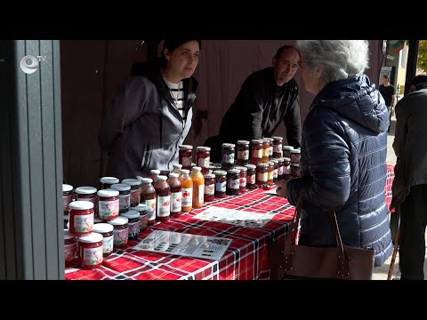 Видео: Огромен интерес предизвика първият фермерски пазар в Смолян