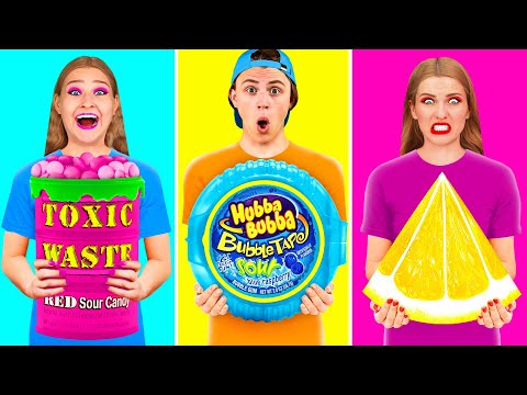 Видео: 24 Часа Едим Еду Одного Цвета Челлендж | Смешные Ситуации с Едой от TeenChallenge