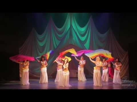 Видео: Луноликая - студия восточного танца Анчарэ (танец с веерами-вейлами)