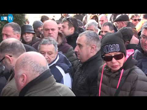Видео: България си взе последно сбогом с актьора Иван Ласкин