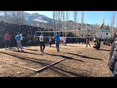 Видео: Волейбол ⚽ дар дехаи Шулонак н. Рашт кисми 1.... Файзи Рашти 🇭🇺