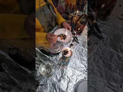Видео: Чистка от кладбищенской порчи.