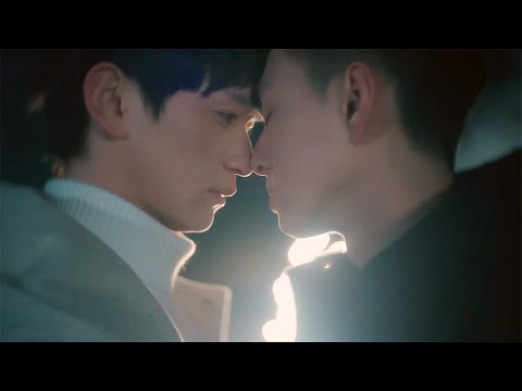 Видео: Наконец, в день его рождения он признался мальчику в любви, и они влюбились.