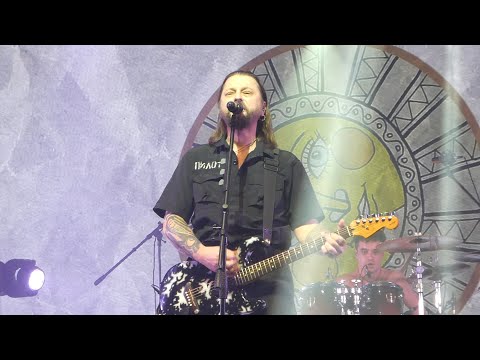 Видео: ПИЛОТ — ПЕРЕСЕКАЯ МАГИСТРАЛИ СТРАНЫ | КИРОВ, 11.04.2025