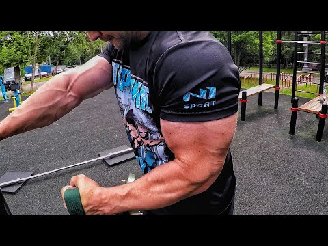 Видео: АРМРЕСТЛИНГ на улице - хейтер пришел и показал