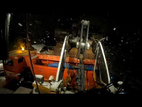 Видео: Работа в снегопад на камазеКДМ❄❄❄ Теплый песок решает вопросы✊