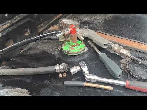 Видео: Вариант как опресвать топливную систему на #камазе на наличие #подсоса воздуха или утечек.