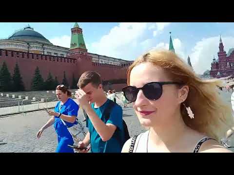 Видео: VLOG #1: Улетели в Москву | красивые места столицы | путешествие с семьёй | лето 2023