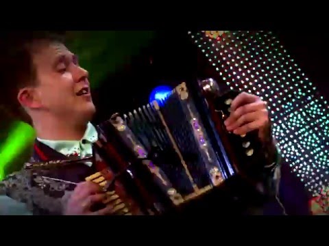Видео: Айнур Муратов - Папурри      Rial Records video   TatBash.ru