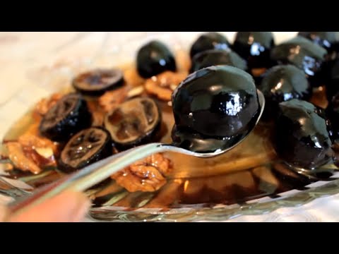 Видео: Варенье из ГРЕЦКОГО ОРЕХА- по АЗЕРБАЙДЖАНСКИ👍 Qoz mürəbbəsi hazirlanmasi😋WALNUT JAM - AZERBAIJANIAN