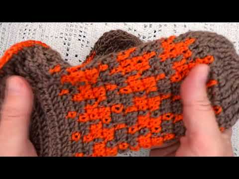 Видео: Теплые НОСОЧКИ Жаккардовым УЗОРОМ , Вязание КРЮЧКОМ , crochet footprints ( С № 55)