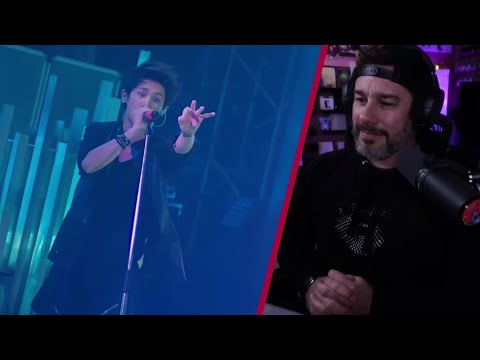 Видео: Реакция режиссера - ONE OK ROCK - «Часы бьют» вживую на стадионе Йокогама