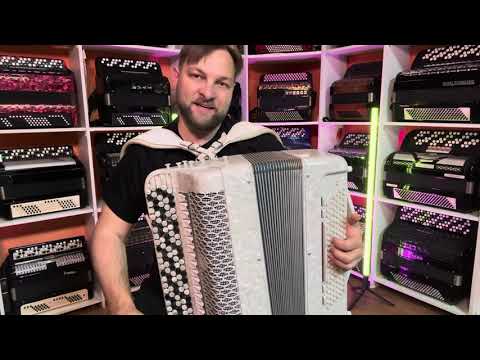 Видео: Баян «Русич» 