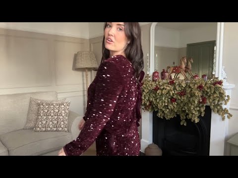 Видео: Огромный Tesco F&F. Примерьте множество праздничных нарядов.