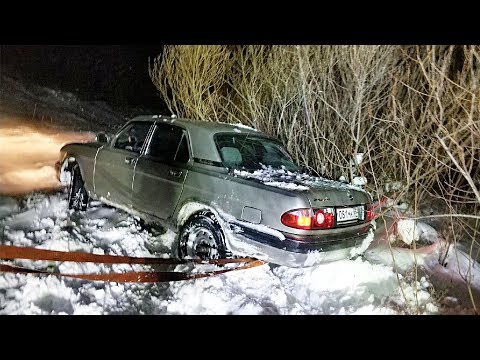 Видео: Снегоходы курят! ВОЛГА ВНЕДОРОЖНИК ведёт экспедицию! Моно привод тоже привод! Бездорожье