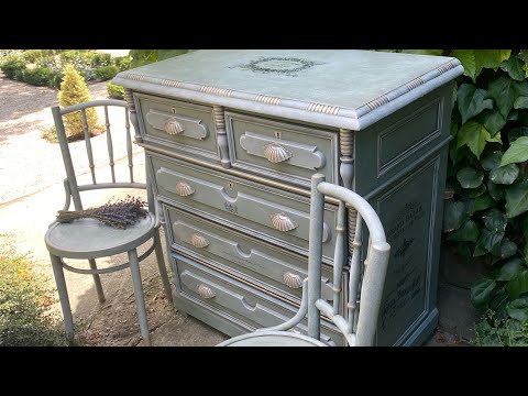 Видео: Как покрасить старый комод многослойно!#перекраскамебели#furnituremaking#редизайнмебели#переделка