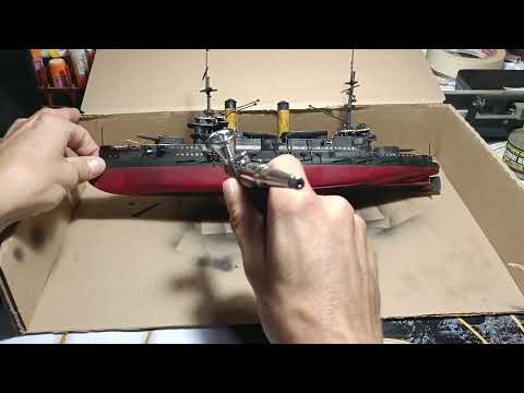 Видео: #18 Завершающий выпуск Эскадренного Броненосца "БОРОДИНО". Установка флагов, покрытие лаком, декали.