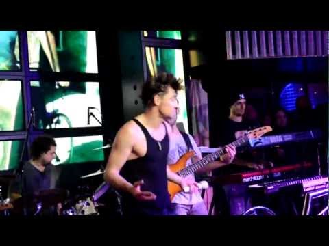 Видео: Дима Билан "На берегу неба" клуб "Мёд" Ярославль