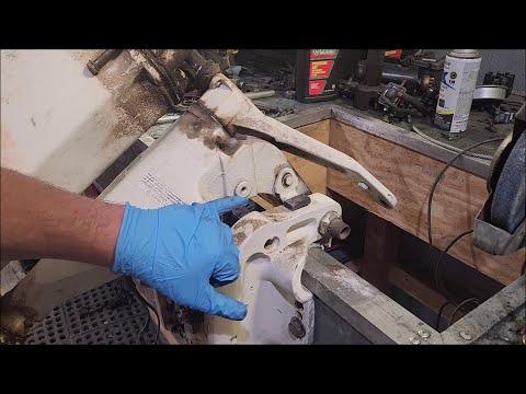 Видео: Штифты наклона и дифферента Johnson Evinrude 40 48 50 л.с.