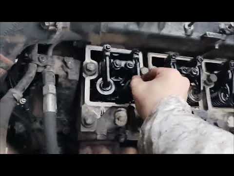 Видео: Регулировка клапанов Камаз