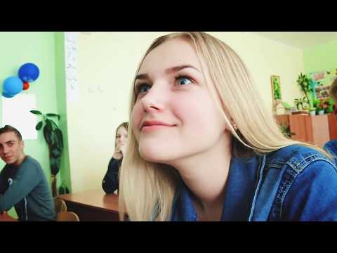 Видео: Искрометное поздравление от родителей выпускникам 2017