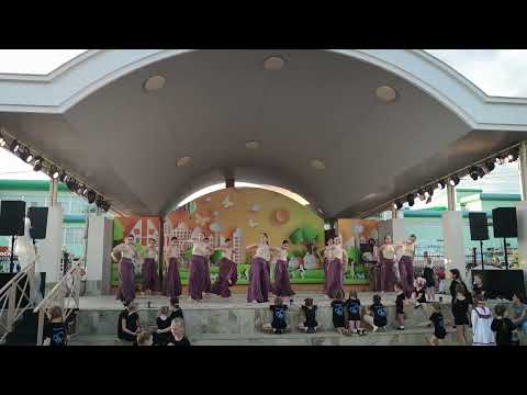 Видео: Образцовый ансамбль Феличита - Тебя хоть там любят