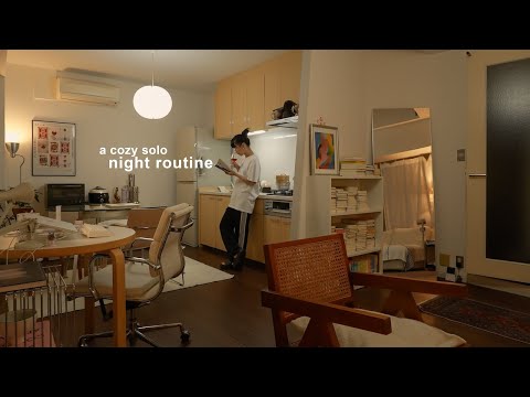 Видео: уютная вечерняя рутина в одиночестве🍷📚 медленный и расслабляющий ночной уход за кожей осенью