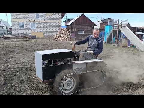 Видео: Гусеничный мини трактор, тестируем гусеницу.