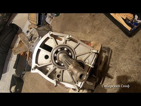 Видео: Ремонт КПП Нива 5 ст. Замена сальника колокола. Нива 2131