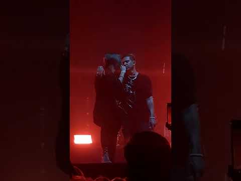 Видео: playingtheangel, MONRAU - Мудак (концерт)