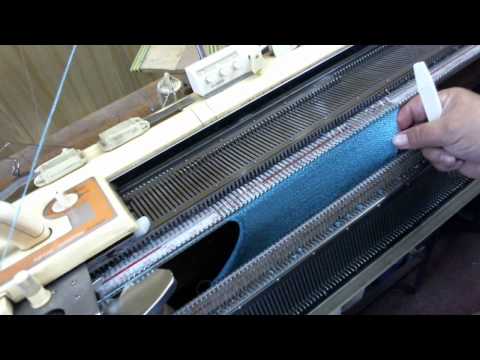 Видео: Окат рукава-knitting machine