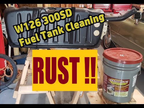 Видео: Mercedes W126 300SD — Удаление ржавчины с топливного бака — Часть 2 — Очистка бака