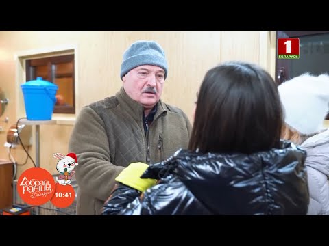 Видео: 🔥🔥🔥Лукашенко показал подворье, где обитает много кроликов, птиц, включая экзотических страусов!!!