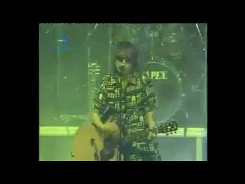 Видео: Земфира - Ждать (Казань, КРК «Пирамида» 23.11.2003)