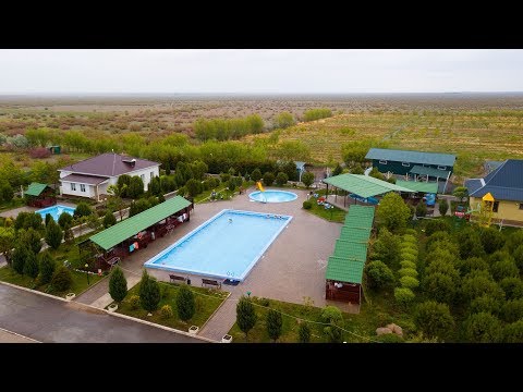 Видео: Горячие источники на базе отдыха Кара Дала близ Чунжи. Полеты над Ясеневой рощей и горами Богуты