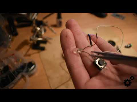 Видео: Самая простая кнопка включения светодиодов ,   моторов и т.д