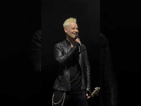 Видео: SHAMAN — БЕЛЫЙ ВЕТЕР⚡️ПРЕМЬЕРА ПЕСНИ Сольный концерт Никиты Осина16.10.2025Москва, Театр на Цветном