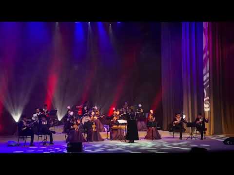 Видео: Темірлан Шөкенов “Ғасырлар әуені” Орындайтын Қаллеки фольклорлық ансамблі