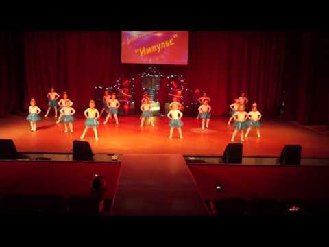 Видео: танец "Раз ладошка, два ладошка"