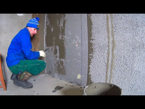 Видео: АРМИРУЮ штукатурку из ПОЛИСТИРОЛБЕТОНА - начало