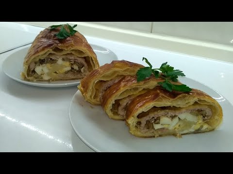 Видео: Мясной рулет с грибами и сыром в слоеном тесте