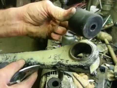 Видео: Гранд Чероки 5.2 Самодельные сайлент блоки на тяги переднего моста.