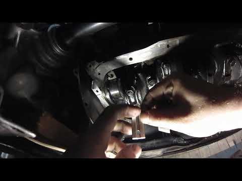 Видео: Замена коренных вкладышей не снимая коленвал мазда 626