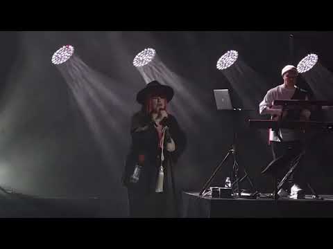 Видео: Ева Польна — Танцевать (27.11.22, Москва, Crocus City Hall)